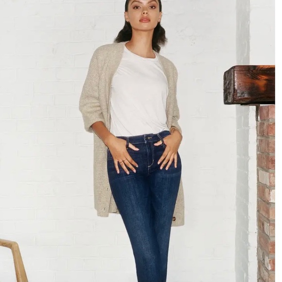 Joe’s Jeans Honey Booty Curvy Fit Bootcut Jeans 24 - Picture 6 of 15